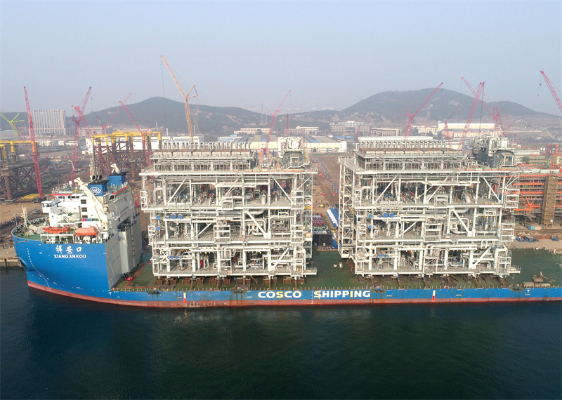 項目一期計劃建造2列生產線，年產量達1400萬噸LNG。張進剛攝