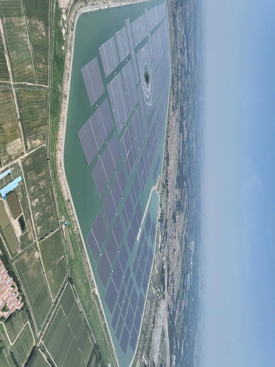華能德州丁莊水庫光伏電站。馬志勇攝
